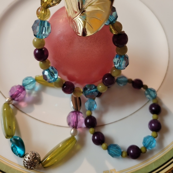 Bracelets - Picture 2 of 6